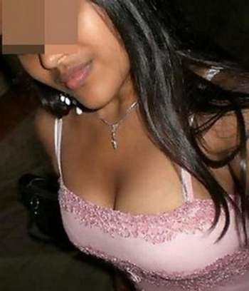 Relation en toute discrètion avec une belle cochonne accomplie à Paris