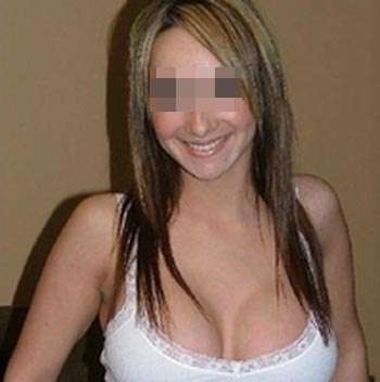 Jolie femme chaude recherche un jeune africain pour du sexe anal à Paris
