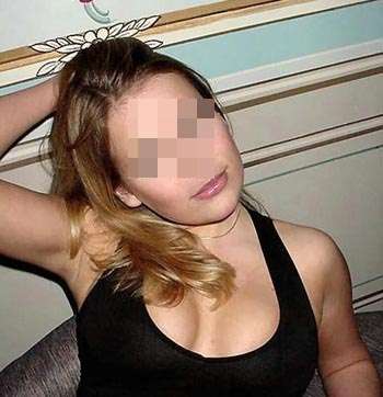 Plan baise du côté de de Paris avec une amatrice de baise