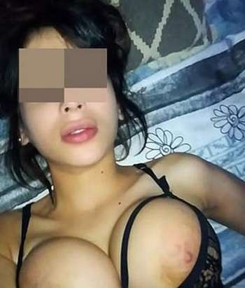 Belle petite cochonne à Paris pour un très bon coup